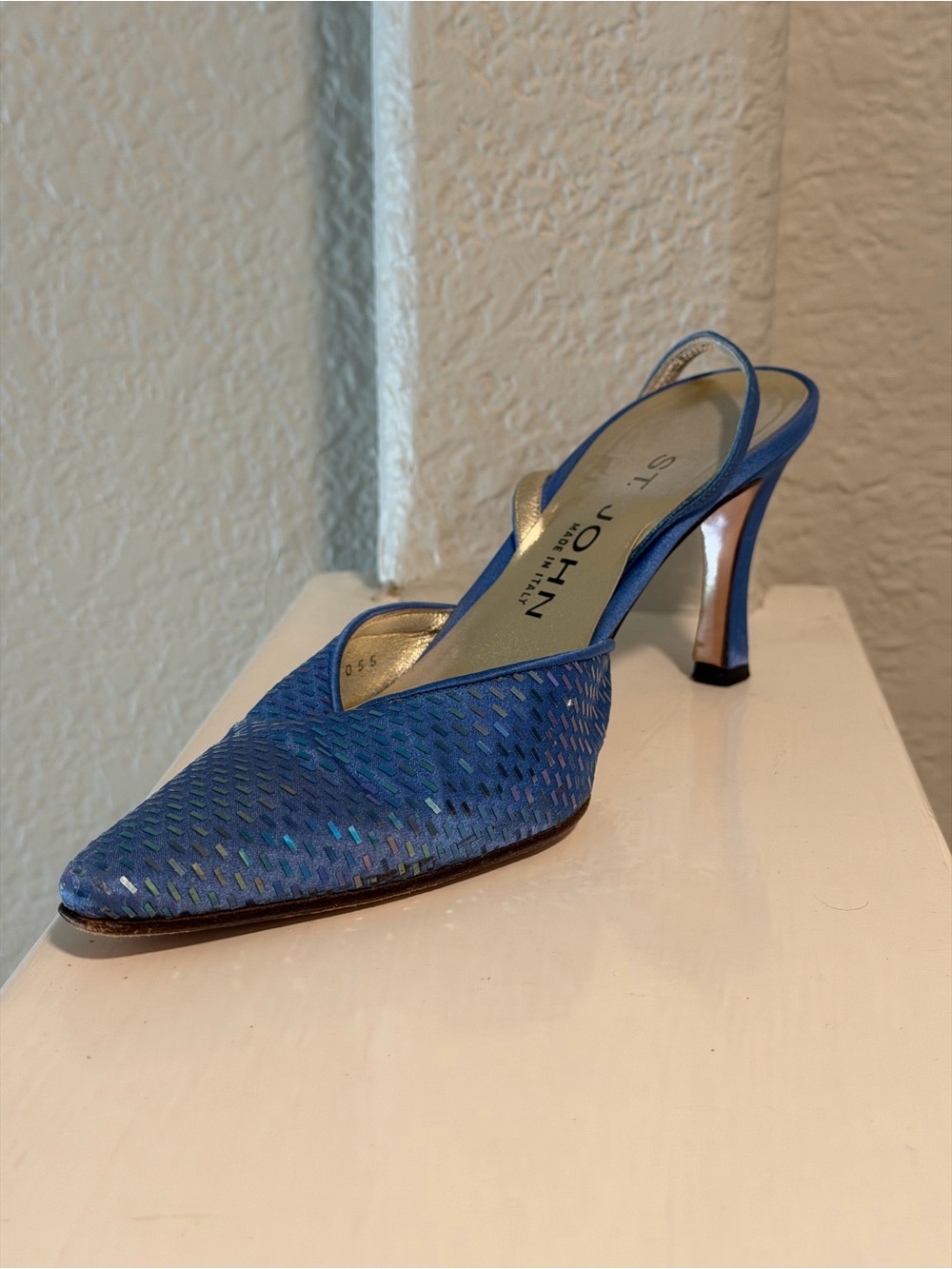 St. John Periwinkle Slingback Pointed-Toe Heels- Made in Italy- Vintage- - Picture 8 of 12